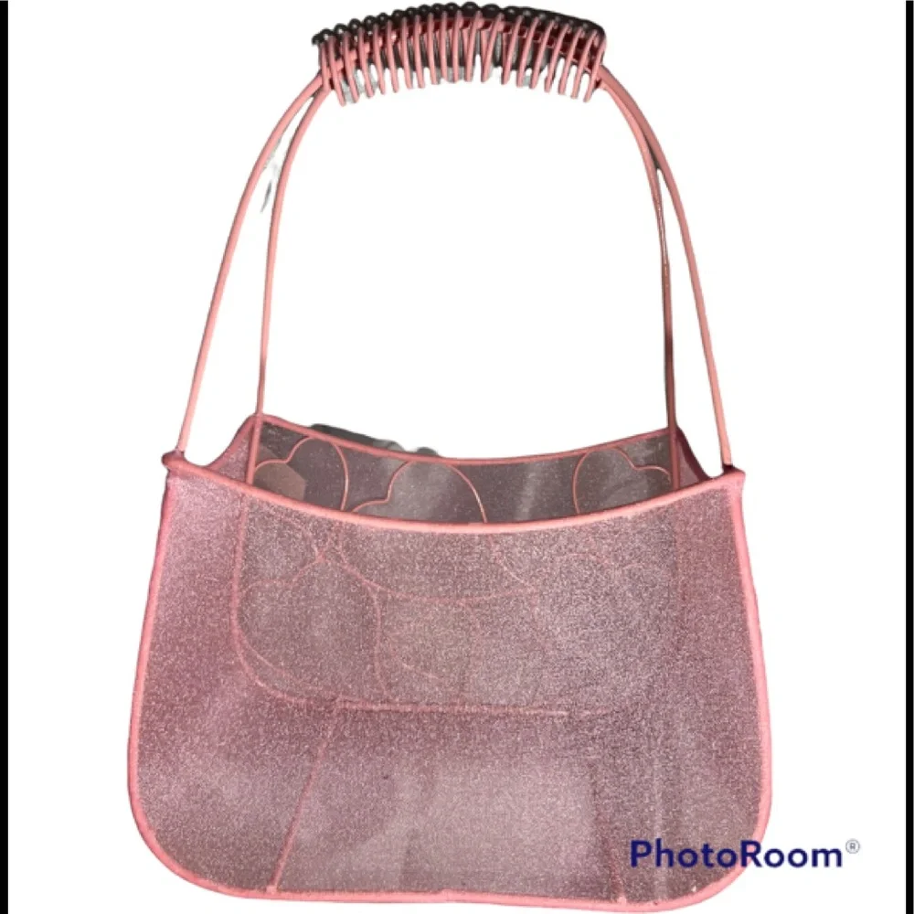 💕Pink metal & fabric basket w/hearts on the front.  Great for Valentines Day!💕